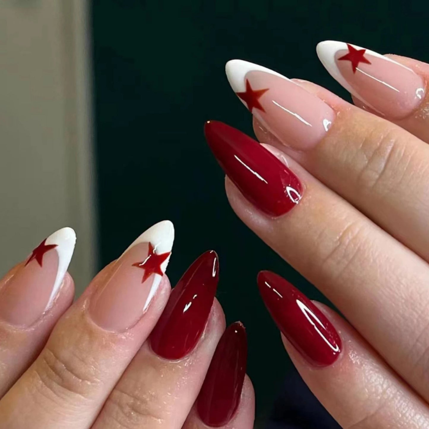 24Pcs/Box Fake Nails Almond Press on Nails for Women Bride With White Flower Designs Artificial Nail Tips Full Cover False Nails